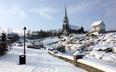 La petite maison blanche à Chicoutimi