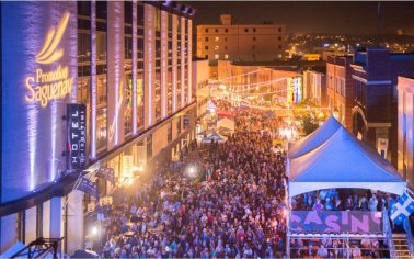 La rue Racine en pleine féstivale des vins