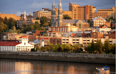 la rivière Saguenay et centre-ville